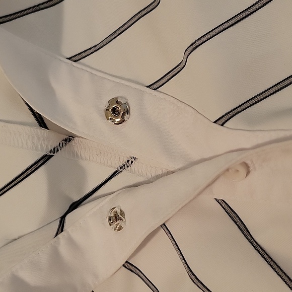 Express Stretch Slenderizing Button Down Blouse Size 12 - Picture 8 of 8